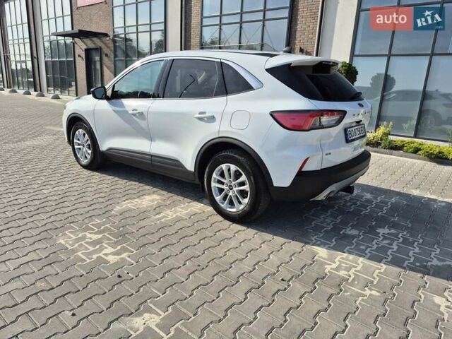 Белый Форд Эскейп, объемом двигателя 2.5 л и пробегом 55 тыс. км за 19800 $, фото 7 на Automoto.ua