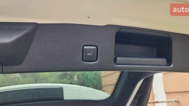 Белый Форд Эскейп, объемом двигателя 1.5 л и пробегом 100 тыс. км за 18350 $, фото 20 на Automoto.ua