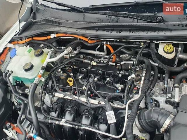 Белый Форд Эскейп, объемом двигателя 2.5 л и пробегом 15 тыс. км за 24500 $, фото 26 на Automoto.ua