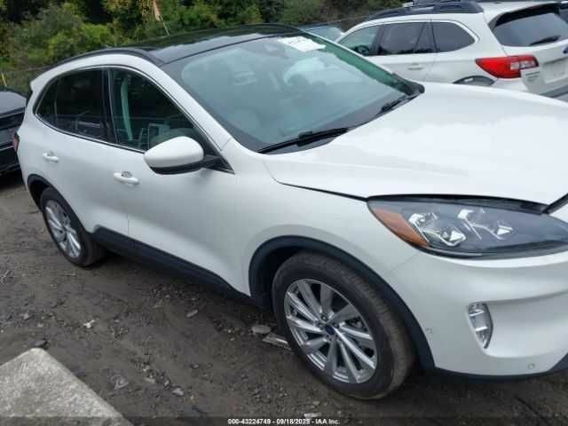 Белый Форд Эскейп, объемом двигателя 2.5 л и пробегом 73 тыс. км за 5000 $, фото 13 на Automoto.ua