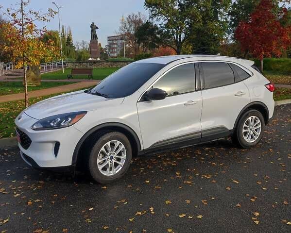 Білий Форд Ескейп, об'ємом двигуна 2.5 л та пробігом 147 тис. км за 19300 $, фото 9 на Automoto.ua