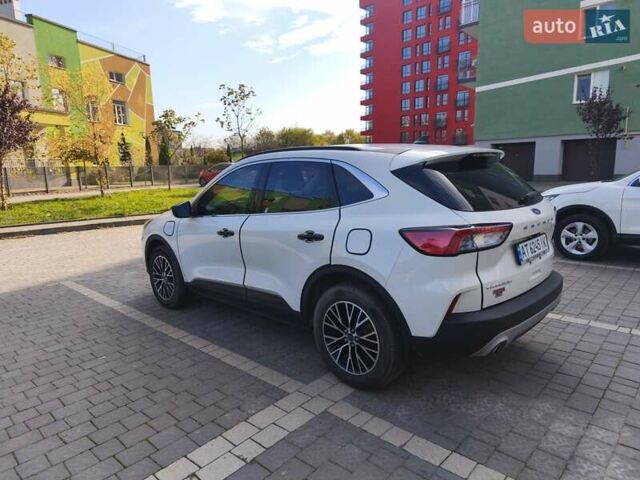 Белый Форд Эскейп, объемом двигателя 2.5 л и пробегом 166 тыс. км за 23900 $, фото 8 на Automoto.ua