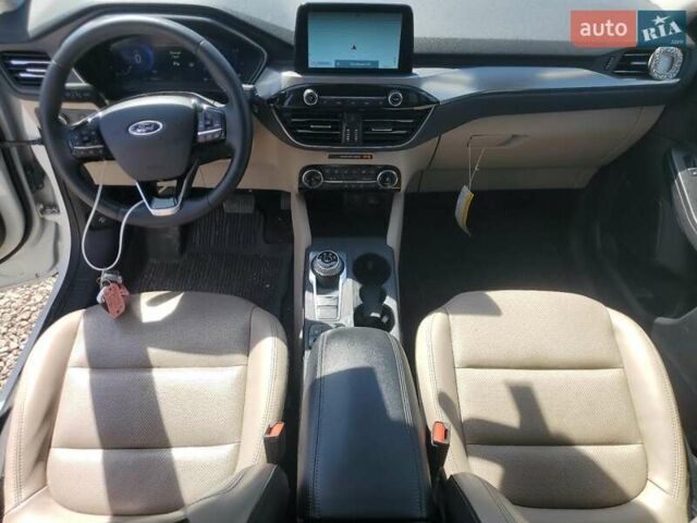 Білий Форд Ескейп, об'ємом двигуна 0 л та пробігом 92 тис. км за 11200 $, фото 8 на Automoto.ua