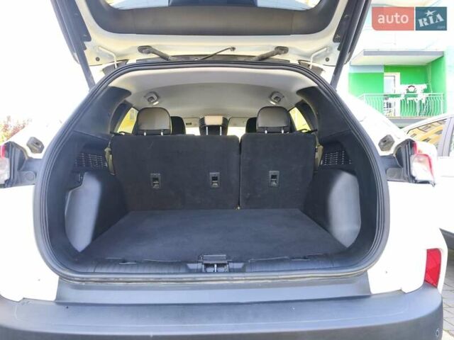 Белый Форд Эскейп, объемом двигателя 2.5 л и пробегом 166 тыс. км за 23900 $, фото 39 на Automoto.ua