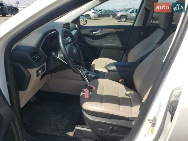 Білий Форд Ескейп, об'ємом двигуна 0 л та пробігом 92 тис. км за 11200 $, фото 7 на Automoto.ua