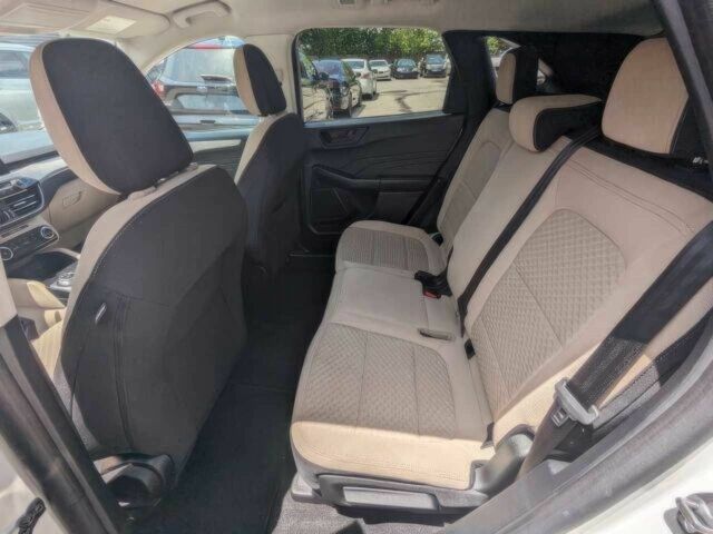 Белый Форд Эскейп, объемом двигателя 1.5 л и пробегом 21 тыс. км за 11200 $, фото 9 на Automoto.ua