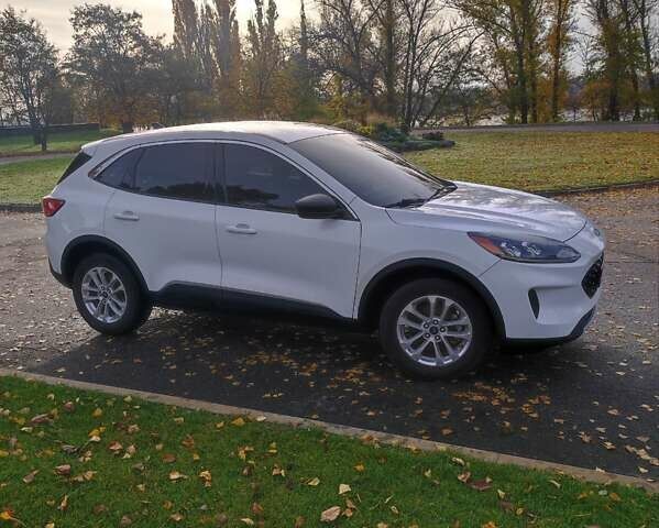 Білий Форд Ескейп, об'ємом двигуна 2.5 л та пробігом 147 тис. км за 19300 $, фото 7 на Automoto.ua