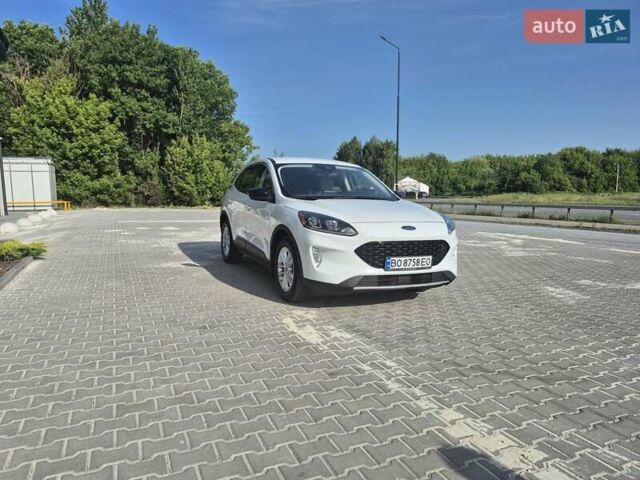 Белый Форд Эскейп, объемом двигателя 2.5 л и пробегом 55 тыс. км за 19800 $, фото 5 на Automoto.ua