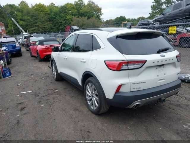 Белый Форд Эскейп, объемом двигателя 2.5 л и пробегом 73 тыс. км за 5000 $, фото 2 на Automoto.ua