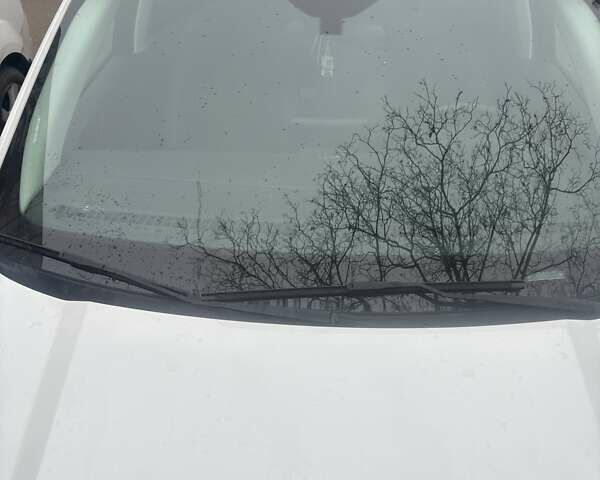 Белый Форд Эскейп, объемом двигателя 2.5 л и пробегом 69 тыс. км за 27000 $, фото 11 на Automoto.ua