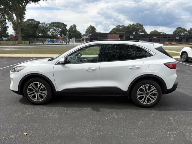 Білий Форд Ескейп, об'ємом двигуна 1.5 л та пробігом 12 тис. км за 13600 $, фото 3 на Automoto.ua