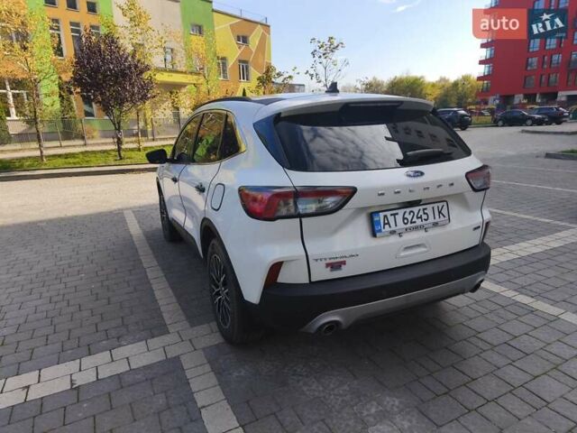 Белый Форд Эскейп, объемом двигателя 2.5 л и пробегом 166 тыс. км за 23900 $, фото 7 на Automoto.ua