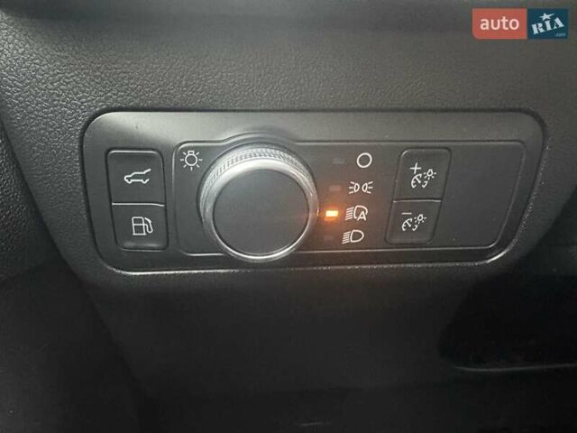 Белый Форд Эскейп, объемом двигателя 2.5 л и пробегом 69 тыс. км за 27000 $, фото 14 на Automoto.ua