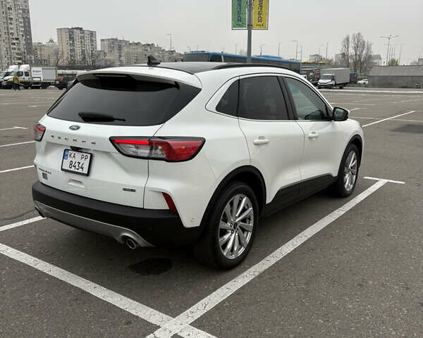 Белый Форд Эскейп, объемом двигателя 2.49 л и пробегом 62 тыс. км за 30000 $, фото 4 на Automoto.ua