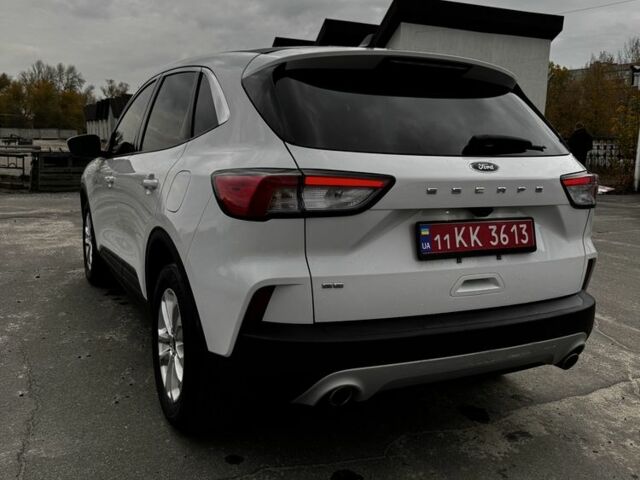 Белый Форд Эскейп, объемом двигателя 1.5 л и пробегом 152 тыс. км за 15800 $, фото 6 на Automoto.ua