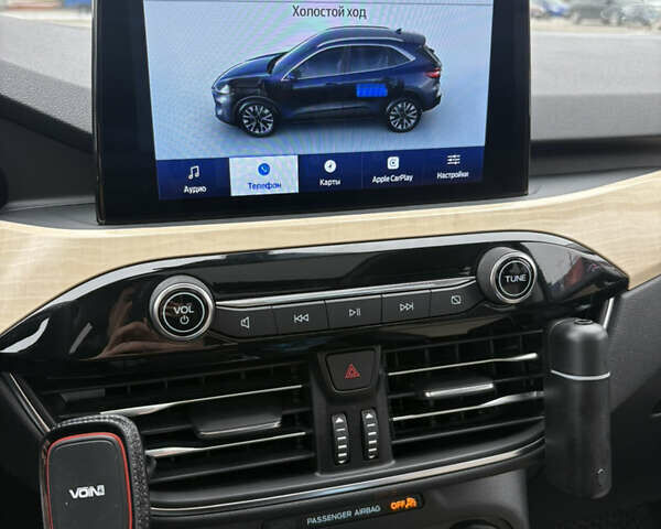 Белый Форд Эскейп, объемом двигателя 2.49 л и пробегом 62 тыс. км за 30000 $, фото 27 на Automoto.ua