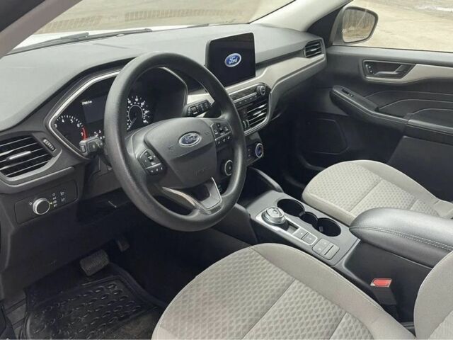 Білий Форд Ескейп, об'ємом двигуна 2 л та пробігом 90 тис. км за 8900 $, фото 7 на Automoto.ua