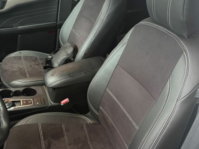 Белый Форд Эскейп, объемом двигателя 2.5 л и пробегом 69 тыс. км за 26500 $, фото 7 на Automoto.ua