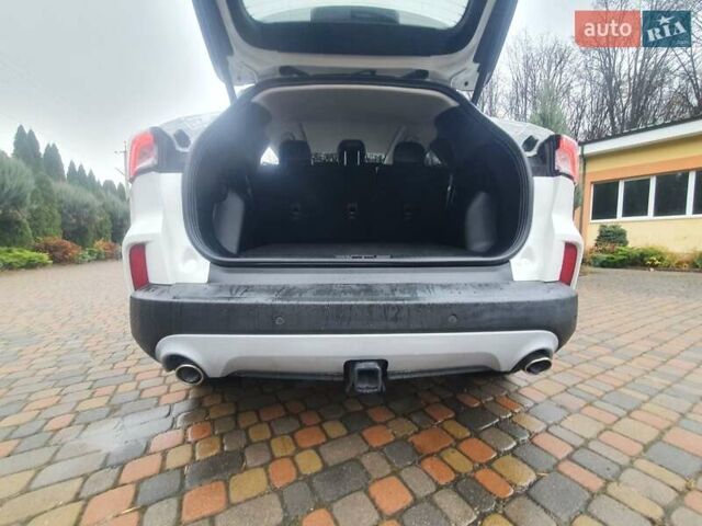 Белый Форд Эскейп, объемом двигателя 2.5 л и пробегом 15 тыс. км за 24500 $, фото 17 на Automoto.ua