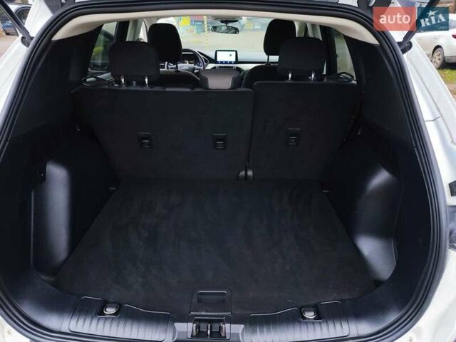 Белый Форд Эскейп, объемом двигателя 1.5 л и пробегом 93 тыс. км за 15700 $, фото 17 на Automoto.ua