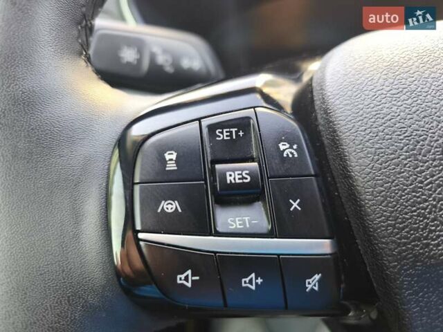 Белый Форд Эскейп, объемом двигателя 2.5 л и пробегом 166 тыс. км за 23900 $, фото 43 на Automoto.ua