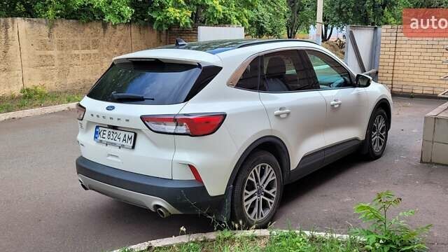 Білий Форд Ескейп, об'ємом двигуна 1.5 л та пробігом 199 тис. км за 19000 $, фото 3 на Automoto.ua