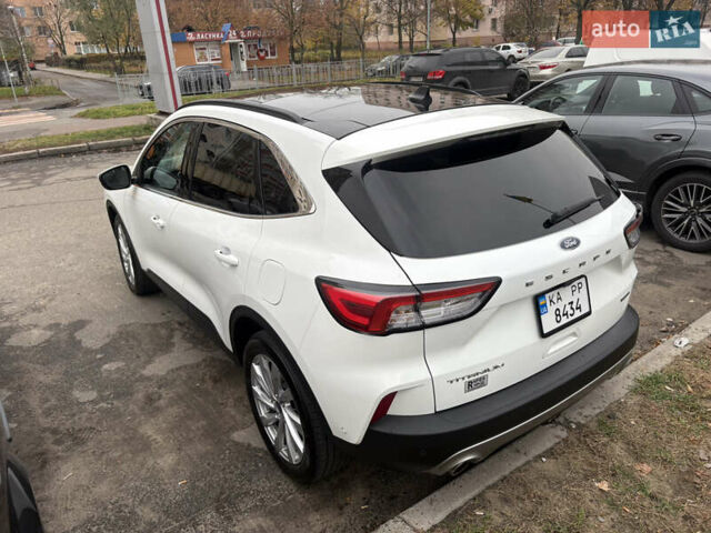 Белый Форд Эскейп, объемом двигателя 2.49 л и пробегом 62 тыс. км за 30000 $, фото 9 на Automoto.ua