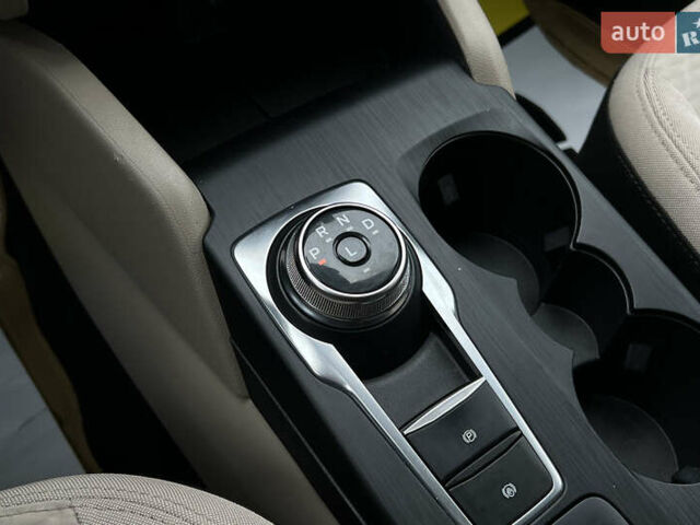 Білий Форд Ескейп, об'ємом двигуна 2.49 л та пробігом 88 тис. км за 24300 $, фото 13 на Automoto.ua