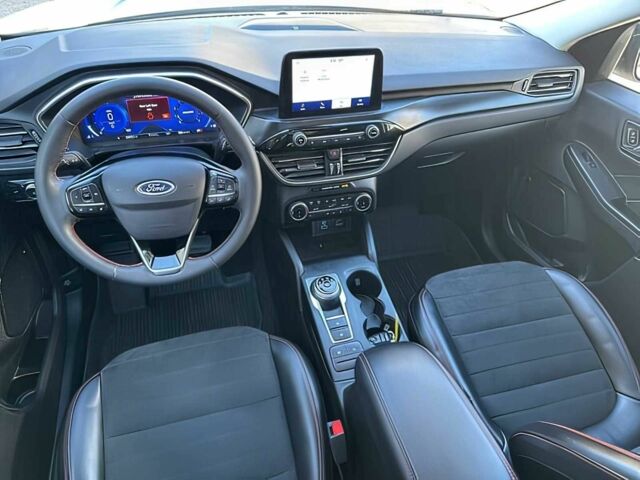 Білий Форд Ескейп, об'ємом двигуна 2 л та пробігом 28 тис. км за 9000 $, фото 9 на Automoto.ua