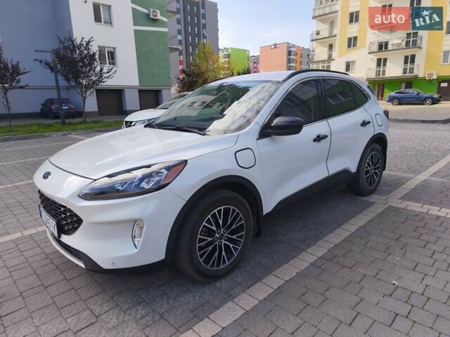 Белый Форд Эскейп, объемом двигателя 2.5 л и пробегом 166 тыс. км за 23900 $, фото 11 на Automoto.ua