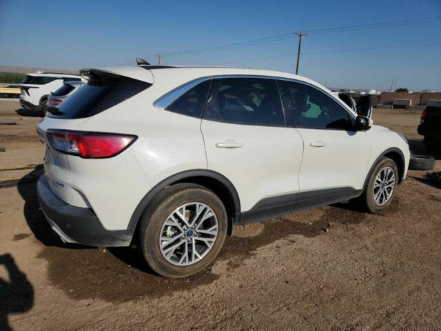 Белый Форд Эскейп, объемом двигателя 1.5 л и пробегом 5 тыс. км за 4500 $, фото 2 на Automoto.ua