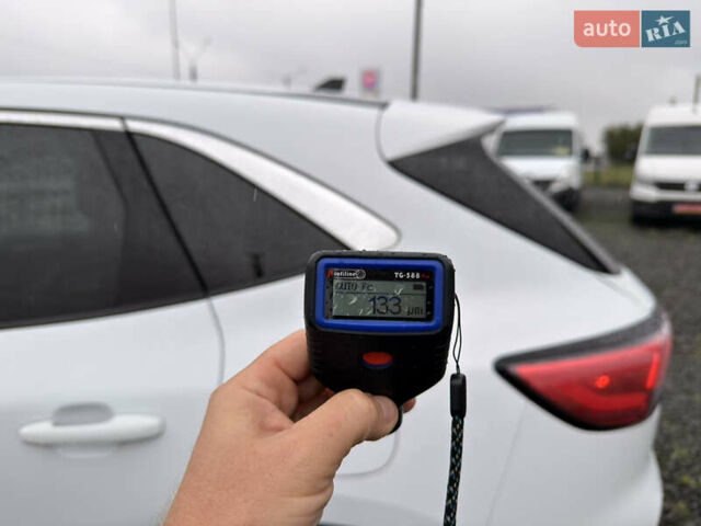 Форд Эскейп 2022 в Умани на Automoto.ua Белый Форд Эскейп, объемом двигателя 2 л и пробегом 100 тыс. км за 18000 $, фото 24 на Automoto.ua