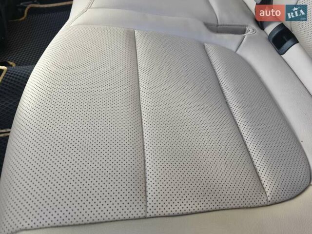 Белый Форд Эскейп, объемом двигателя 2.5 л и пробегом 166 тыс. км за 23900 $, фото 24 на Automoto.ua