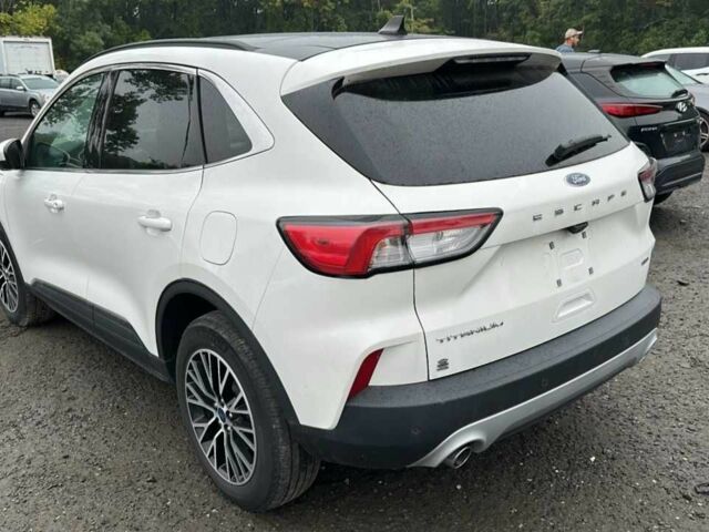 Белый Форд Эскейп, объемом двигателя 2.5 л и пробегом 46 тыс. км за 22600 $, фото 9 на Automoto.ua