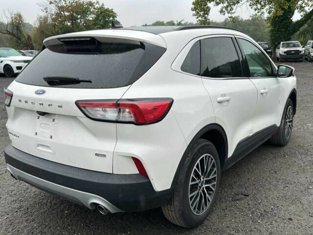 Белый Форд Эскейп, объемом двигателя 2.5 л и пробегом 46 тыс. км за 22600 $, фото 2 на Automoto.ua