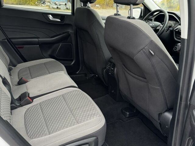 Белый Форд Эскейп, объемом двигателя 1.5 л и пробегом 152 тыс. км за 15800 $, фото 23 на Automoto.ua