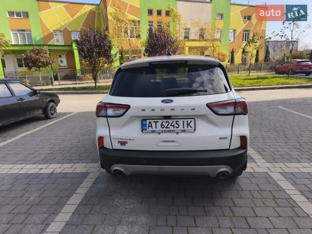 Белый Форд Эскейп, объемом двигателя 2.5 л и пробегом 166 тыс. км за 23900 $, фото 6 на Automoto.ua