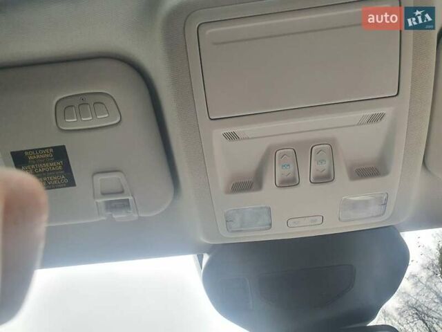 Белый Форд Эскейп, объемом двигателя 2.5 л и пробегом 15 тыс. км за 24500 $, фото 25 на Automoto.ua