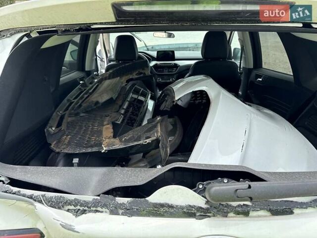 Белый Форд Эскейп, объемом двигателя 0 л и пробегом 38 тыс. км за 8200 $, фото 17 на Automoto.ua