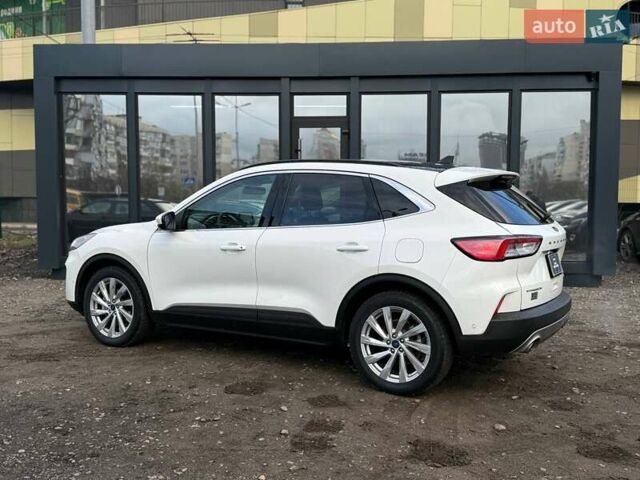 Білий Форд Ескейп, об'ємом двигуна 2.49 л та пробігом 63 тис. км за 30990 $, фото 3 на Automoto.ua