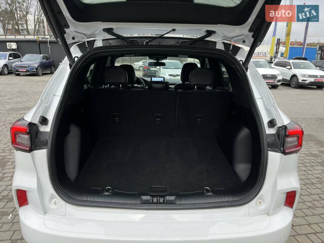 Белый Форд Эскейп, объемом двигателя 2.5 л и пробегом 28 тыс. км за 26600 $, фото 17 на Automoto.ua