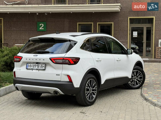 Білий Форд Ескейп, об'ємом двигуна 2.5 л та пробігом 120 тис. км за 26900 $, фото 10 на Automoto.ua