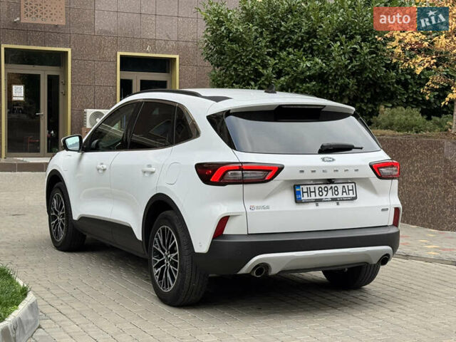 Білий Форд Ескейп, об'ємом двигуна 2.5 л та пробігом 120 тис. км за 26900 $, фото 14 на Automoto.ua