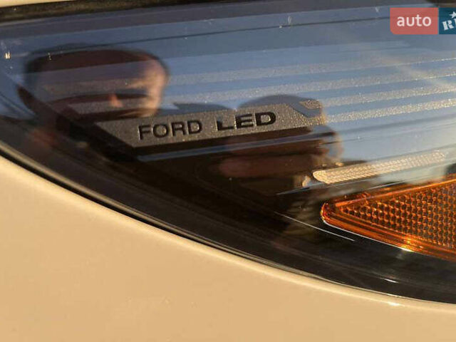 Білий Форд Ескейп, об'ємом двигуна 1.5 л та пробігом 14 тис. км за 17900 $, фото 13 на Automoto.ua