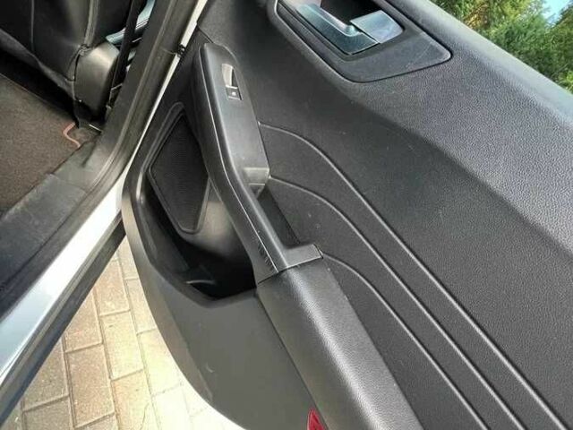 Белый Форд Эскейп, объемом двигателя 1.5 л и пробегом 75 тыс. км за 17500 $, фото 8 на Automoto.ua