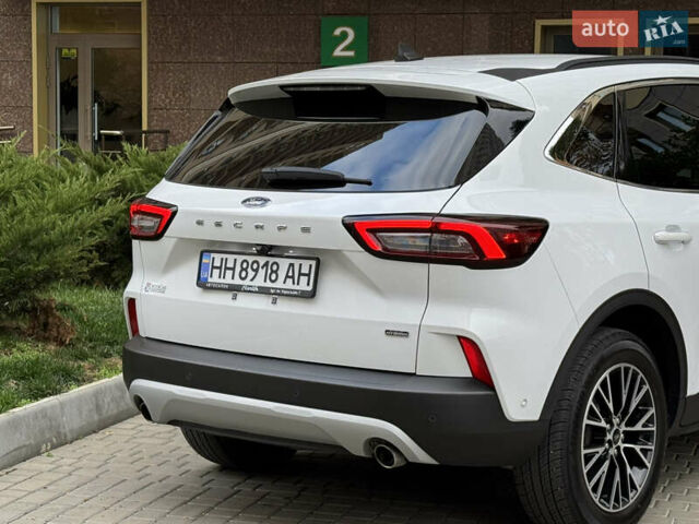 Білий Форд Ескейп, об'ємом двигуна 2.5 л та пробігом 120 тис. км за 26900 $, фото 11 на Automoto.ua
