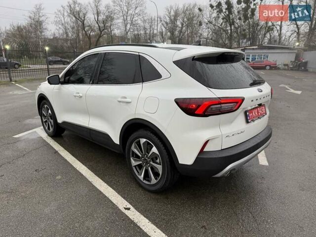 Білий Форд Ескейп, об'ємом двигуна 2.5 л та пробігом 23 тис. км за 27900 $, фото 4 на Automoto.ua