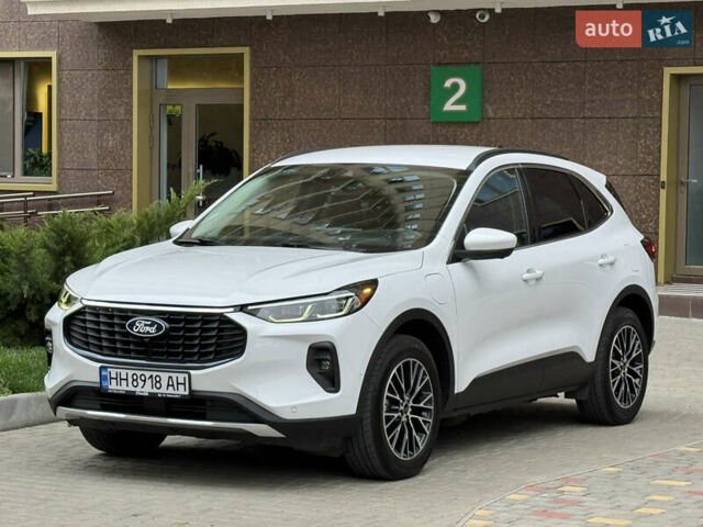 Білий Форд Ескейп, об'ємом двигуна 2.5 л та пробігом 120 тис. км за 26900 $, фото 9 на Automoto.ua