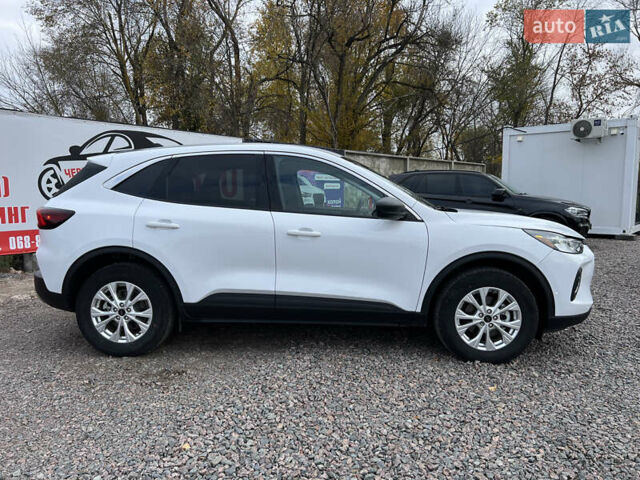 Белый Форд Эскейп, объемом двигателя 1.5 л и пробегом 52 тыс. км за 18900 $, фото 7 на Automoto.ua