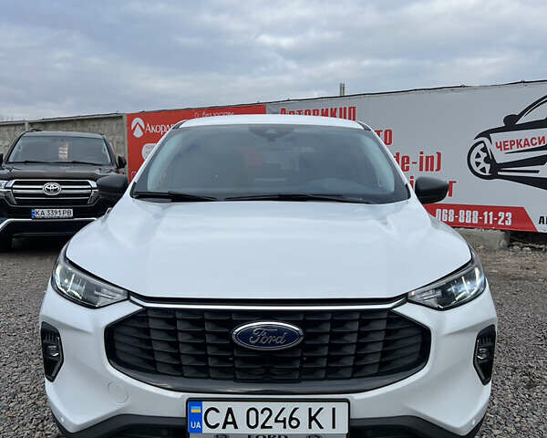 Белый Форд Эскейп, объемом двигателя 1.5 л и пробегом 52 тыс. км за 18900 $, фото 1 на Automoto.ua
